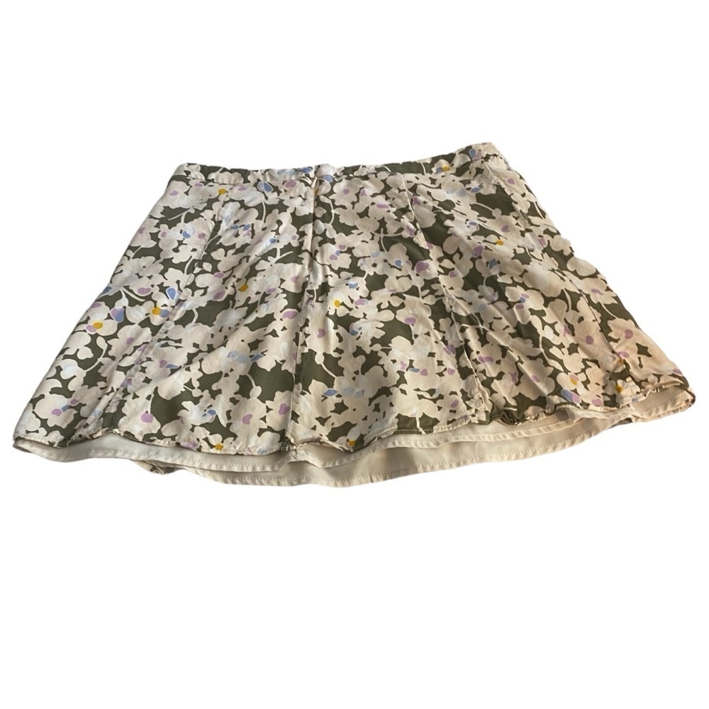 The GAP floral mini skirt with zipper back